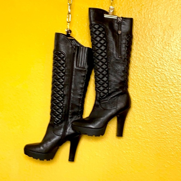 Guess Shoes - Black platform leather boots